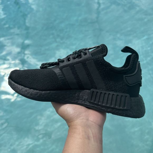 MEN\'S adidas NMD R1 x Pharrell Black Future  GY4977 main image 5